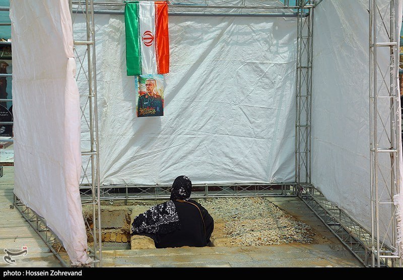 عکس/ آماده سازی محل خاکسپاری پیکر سردار شهید محمد باقری