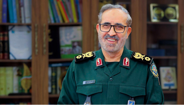 فرزند شهید شادمانی: نصف حقوق پدرم صرف نیازمندان میشد