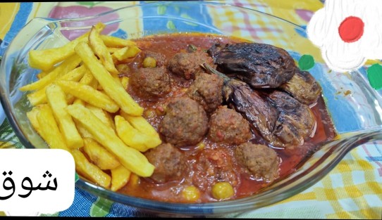 از شما/نمای نزدیک از خوراک گوشت قلقی 😋نوش نگاه زیبا پسندتون 🦋🌺🦋