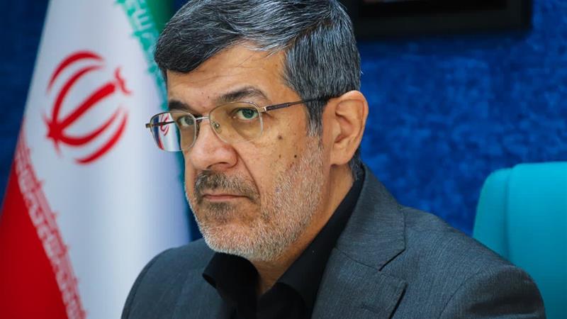 استاندار یزد: با قدرت در برابر توطئههای دشمن ایستادگی میکنیم