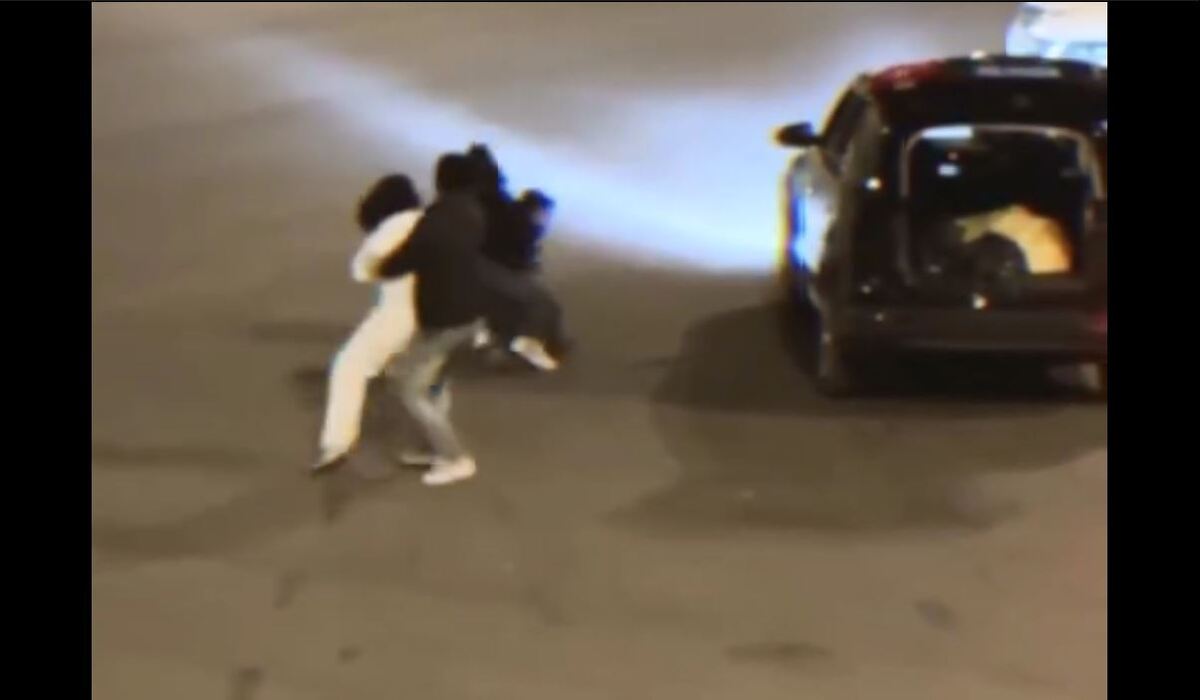 هوشیاری برادر بزرگتر جان خواهر کوچک را نجات داد!