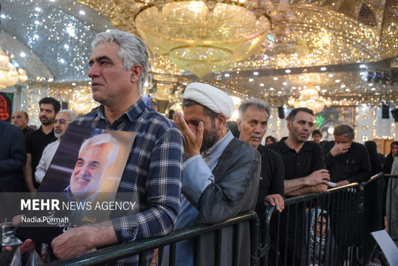 عکس/ خاکسپاری شهید «محمدمهدی طهرانچی‌» در حرم حضرت عبدالعظیم حسنی (ع)