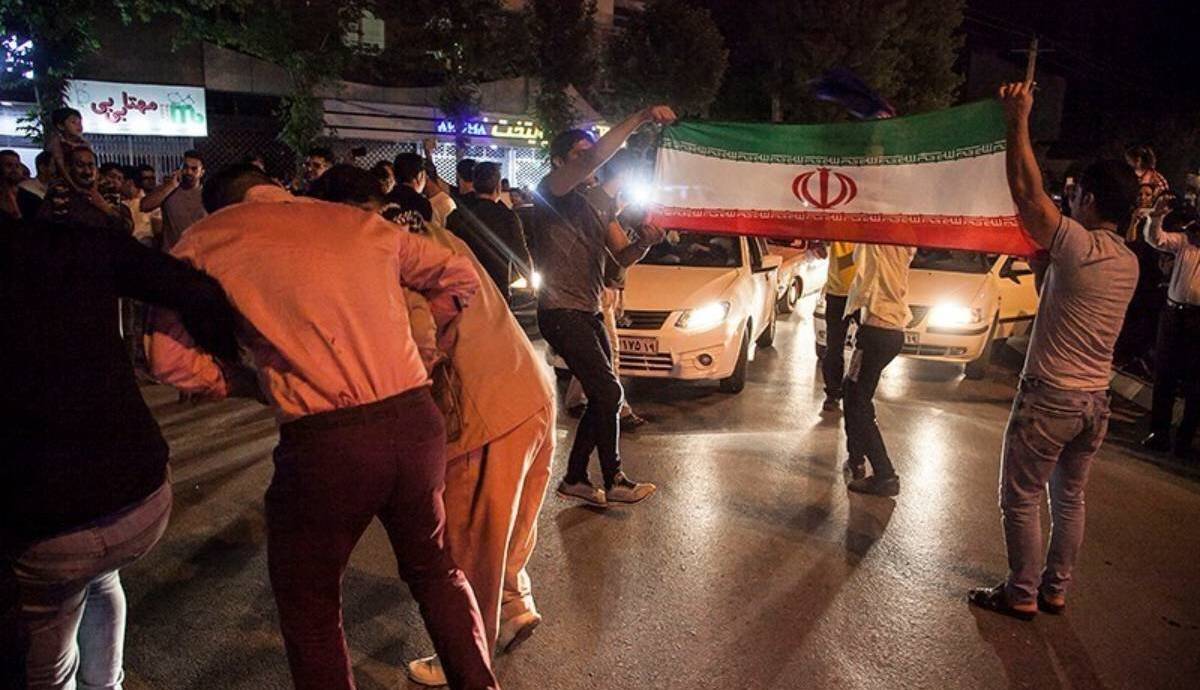 کیهان: سرپوش نهادن بر پیروزی ایران، ماموریت خط تحریف و تفرقه