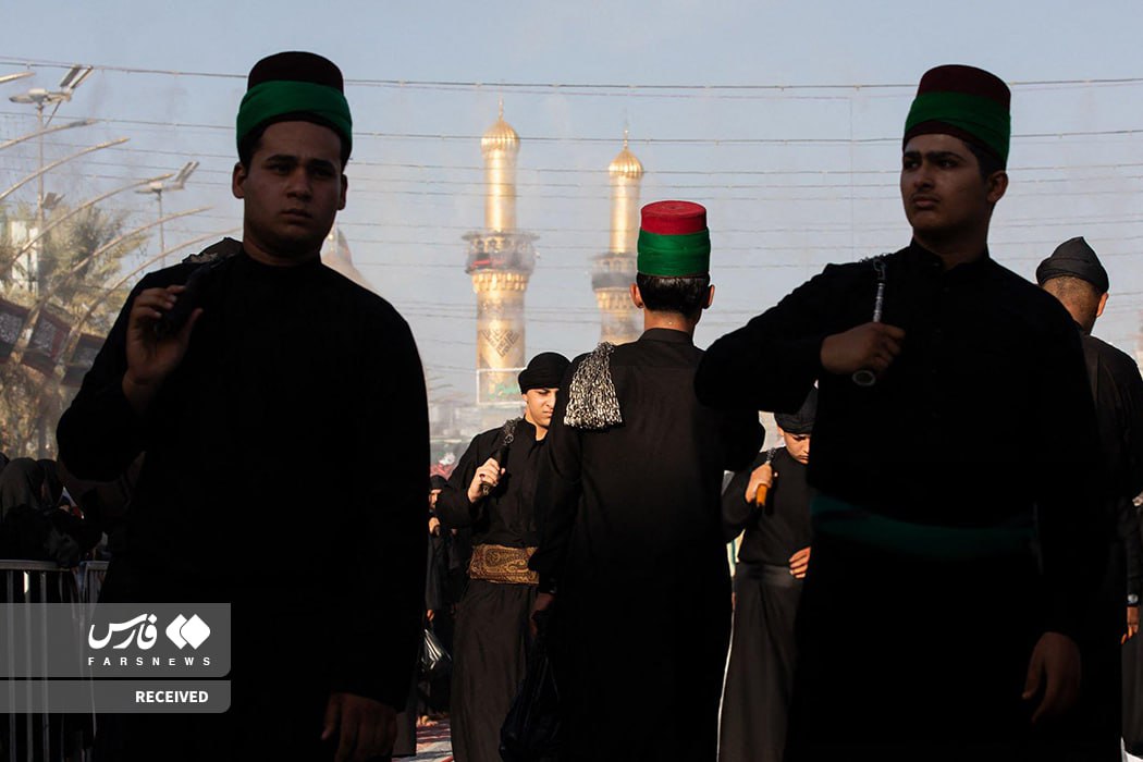  عزاداری عاشقان حسین(ع) در بین‌الحرمین