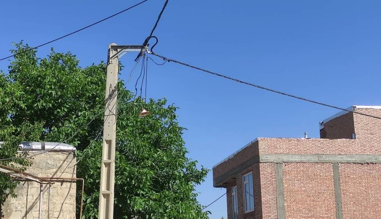 شبکه برق ۱۶ روستای شهرستان پیرانشهر نوسازی می‌شود