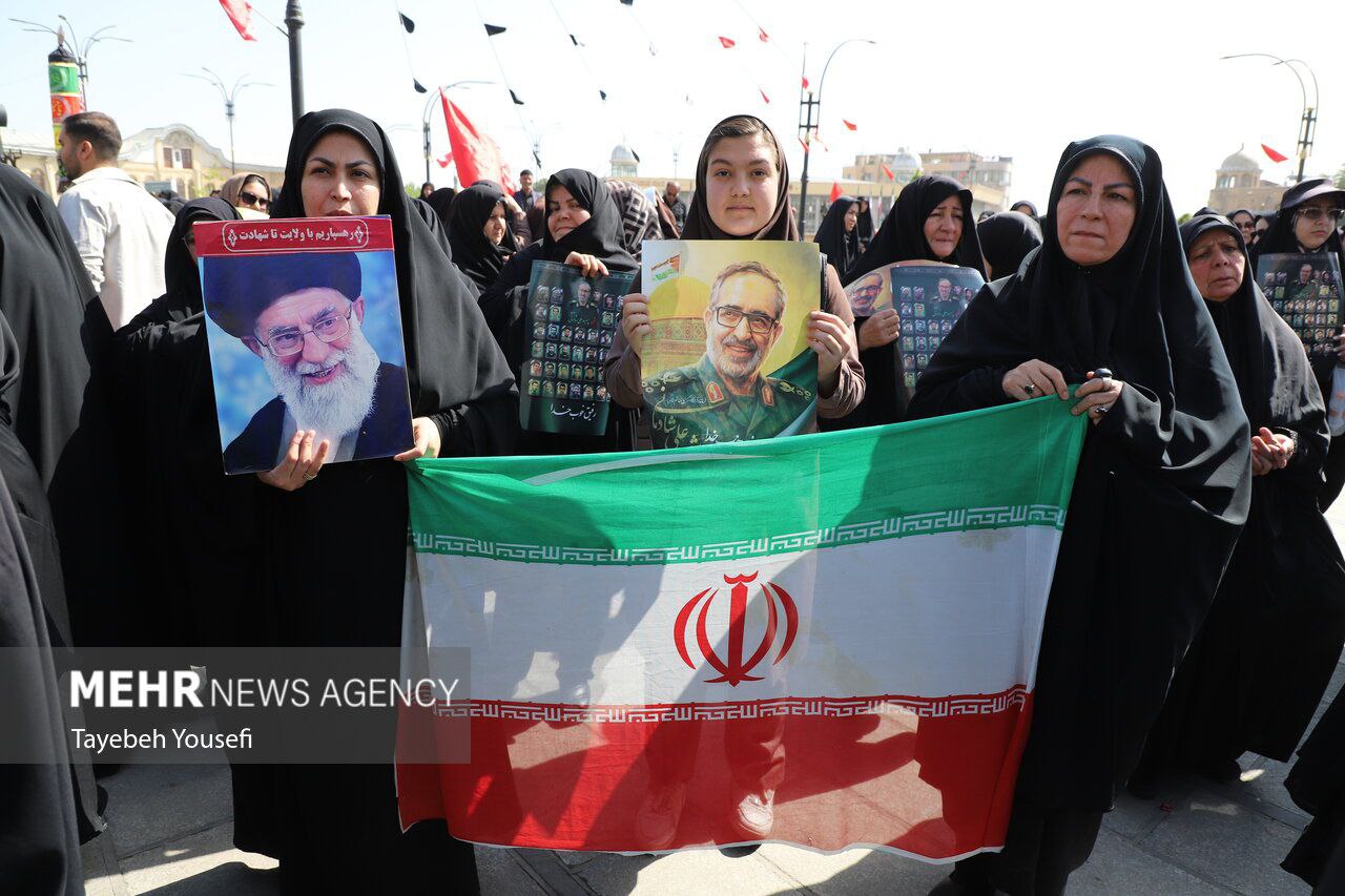 عکس/ تشییع و خاکسپاری پیکر سردار شهید «علی شادمانی» در همدان