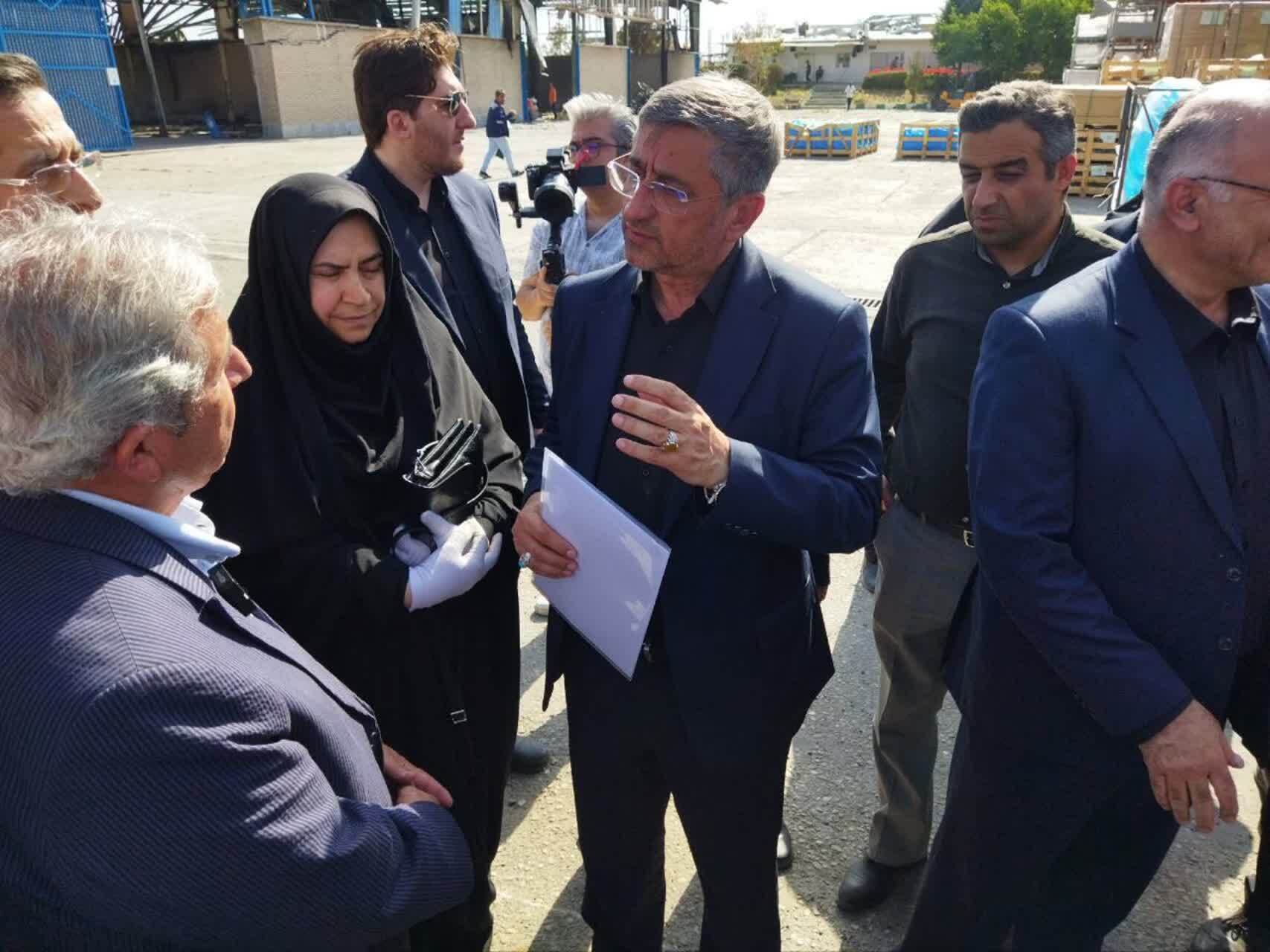 بازدید استاندار لرستان از کارخانه خودروسازی مورد حمله رژیم صهیونی در بروجرد