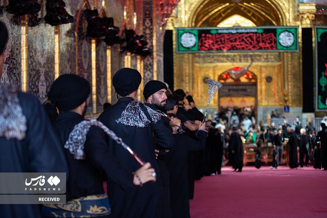  عزاداری عاشقان حسین(ع) در بین‌الحرمین