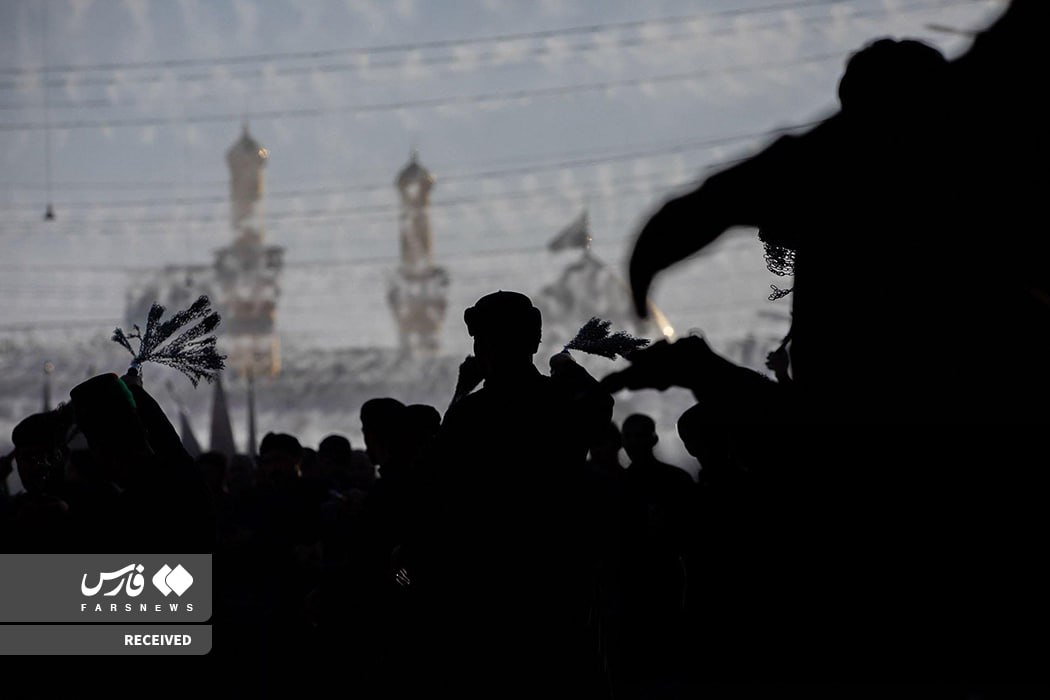  عزاداری عاشقان حسین(ع) در بین‌الحرمین