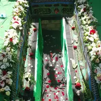 عکس/ آماده سازی آرامگاه ابدی سردار علی شادمانی در گلزار شهدای همدان 