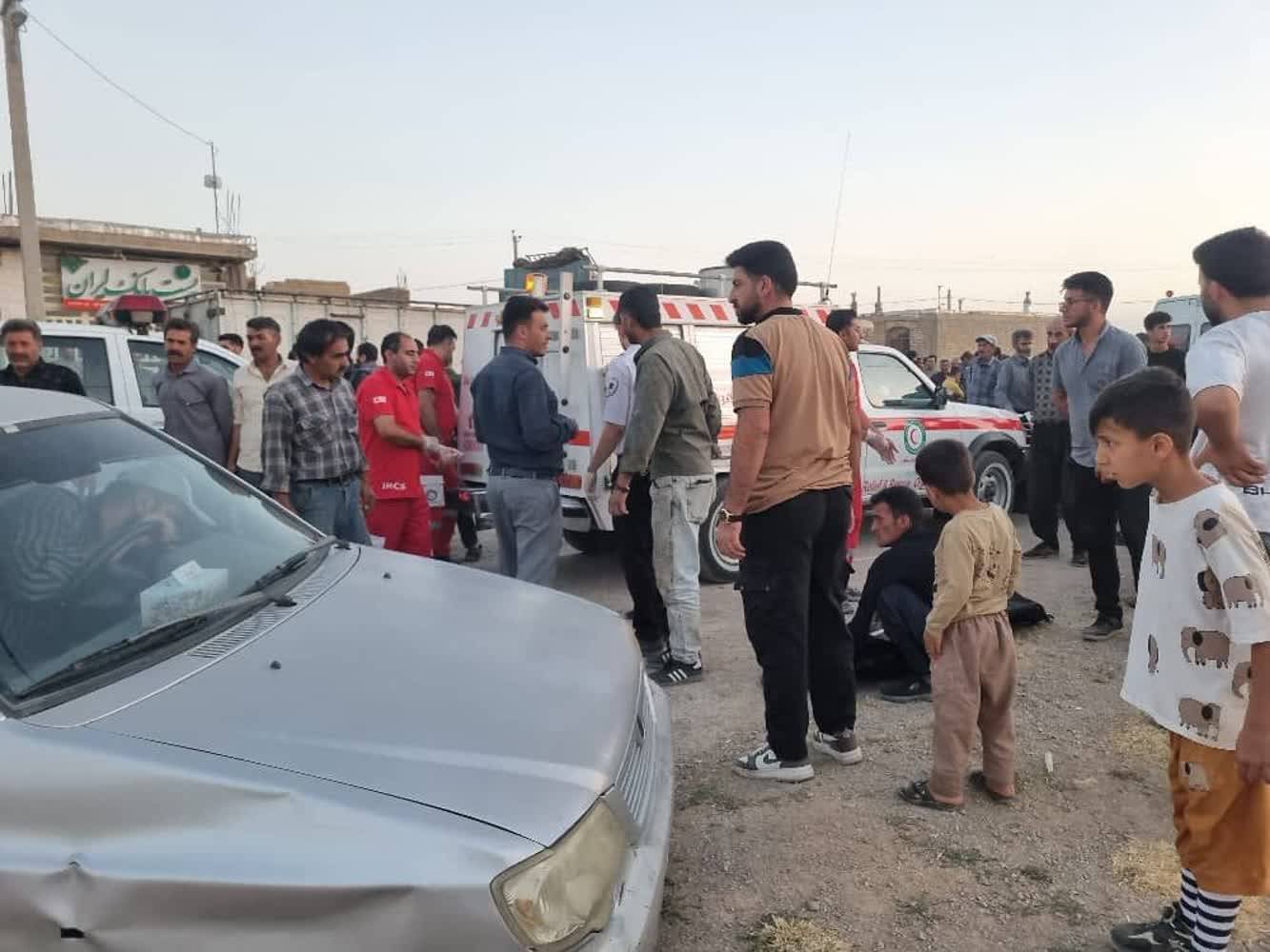 تصادف مرگبار نیسان و موتورسیکلت در جاده محمدآباد به آباده