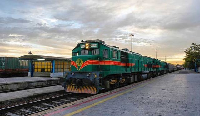 راه‌اندازی قطارهای فوق‌العاده در ایام اربعین