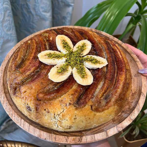کیک موز؛ یک بافت پنبه ای و نرم داره