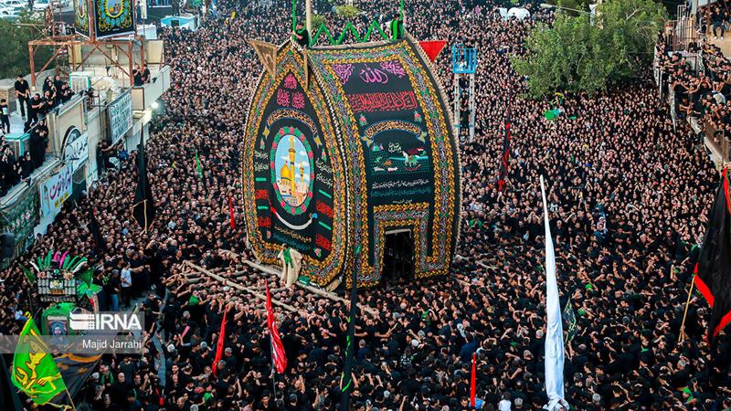 سنت‌ها و آیین‌های ویژه محرم در یزد؛ پیوند فرهنگ و ایمان در حسینیه ایران