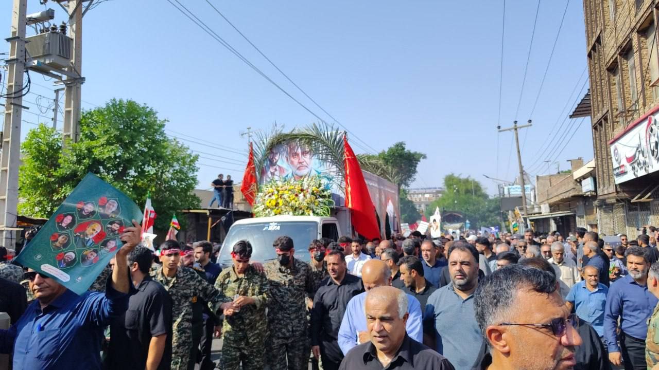 تشییع پیکر شهید غلامعلی رشید در دزفول