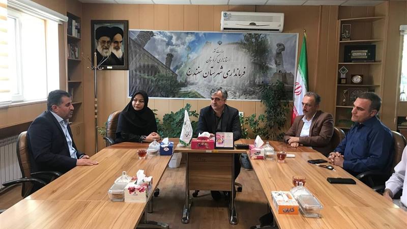 فرماندار سنندج: سرمایه‌گذاری در حوزه کتابخانه منشا تحولات فکری است
