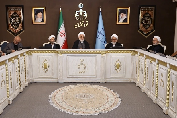 رئیس قوه قضائیه: ترامپ برای خودش شخصیت قائل نیست؛ پلشت، خبیث و رنگ عوض‌کن