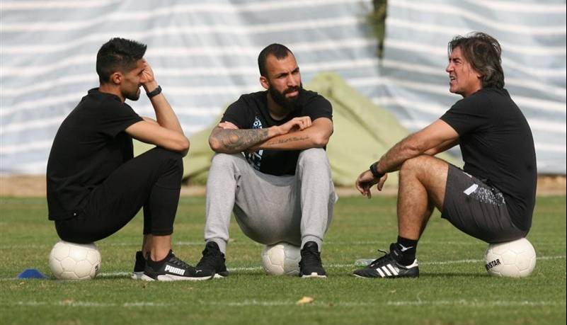 ساپینتو به مسئولان استقلال: تمدید قراردادها را فعلاً متوقف کنید