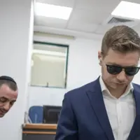 پلیس اسرائیل پسر نتانیاهو را احضار کرد