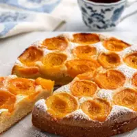 طرز تهیه کیک زردآلو؛ یک عصرانه خاص و خوشمزه