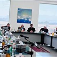 سرمایه گذاری در صنعت آب و برق باید جذاب شود