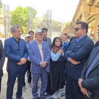 استاندار: روند ساخت پل «سِریز» بویراحمد رو به پیشرفت است