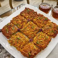 برای عصرانه خودتان را به صرف شیرینی هل و بادام دعوت کنید