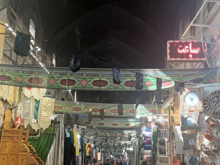 بازار وکیل شیراز سیاهپوش محرم است