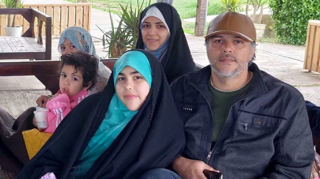 پیکر دانشمند هسته‌ای به همراه 6 عضو دیگر خانواده‌اش به خاک سپرده شد