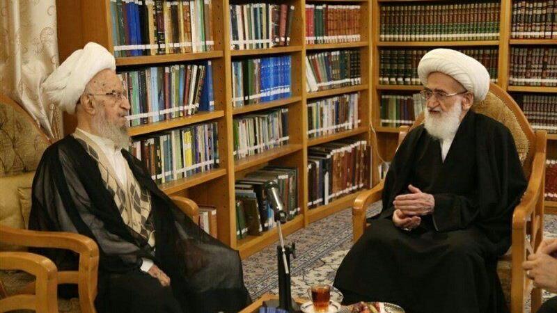 قدردانی ائمه جماعات قم از فتوای "محارب" مراجع تقلید در صیانت از حریم رهبری