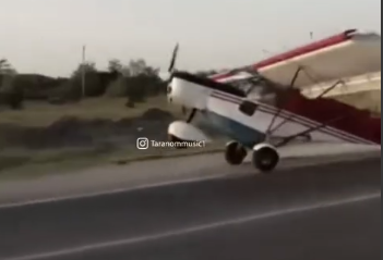 وقتی تو جاده هواپیما از پشت بهت می زدند!