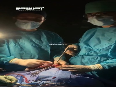 عمل جراحی خطرناک با نور تلفن‌های همراه در غزه