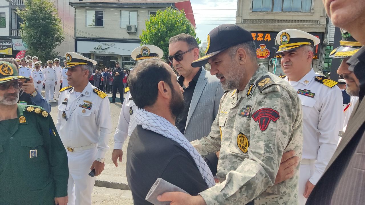  تشییع پیکر سرباز ۲۰ ساله نیروی دریایی در رضوانشهر