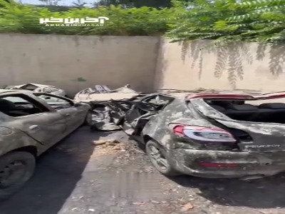 تصاویری از خودروهایی که در حملات رژیم صهیونیستی به زندان اوین آسیب دیدند