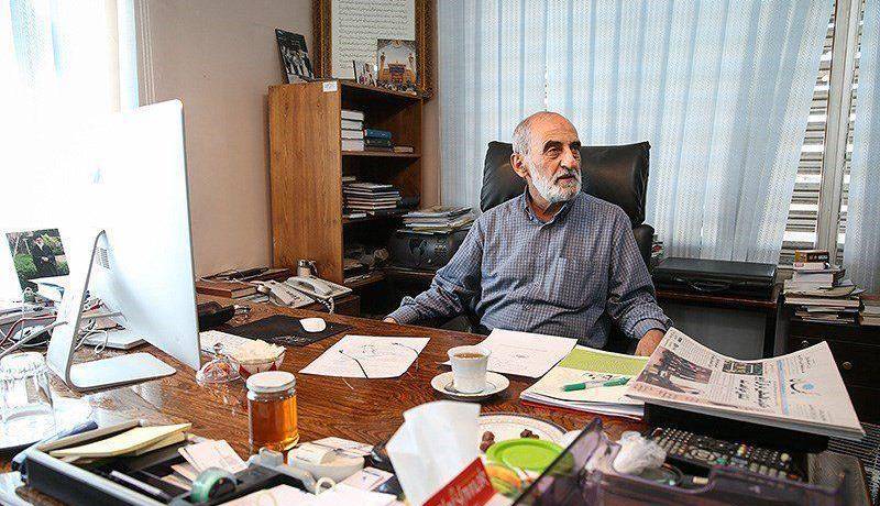 مدیرمسئول کیهان: مذاکره با آمریکا خیانت اگر نباشد، حماقت است!
