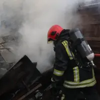 آتش‌سوزی انبار ضایعات در روستای شترک مشهد