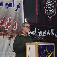 فرمانده سپاه ایلام: بصیرت ملت تلاش دشمنان برای تسلیم ایران را خنثی کرد