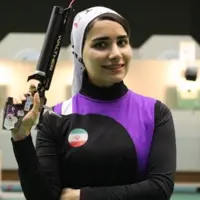 هانیه رستمیان در رده چهارم تپانچه ۲۵ متر جهان ایستاد