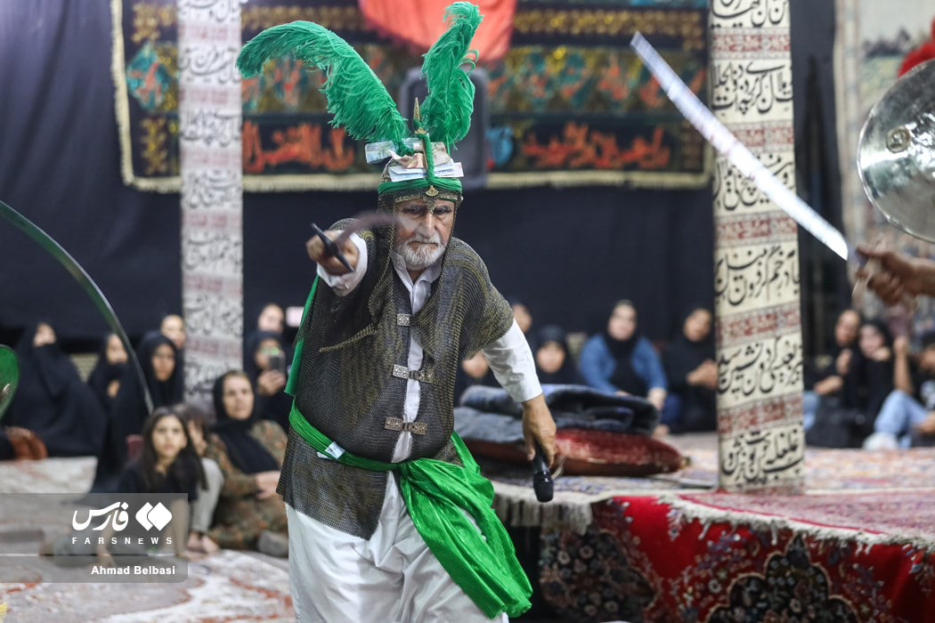 آیین تعزیه خوانی در تکیه شوفرها