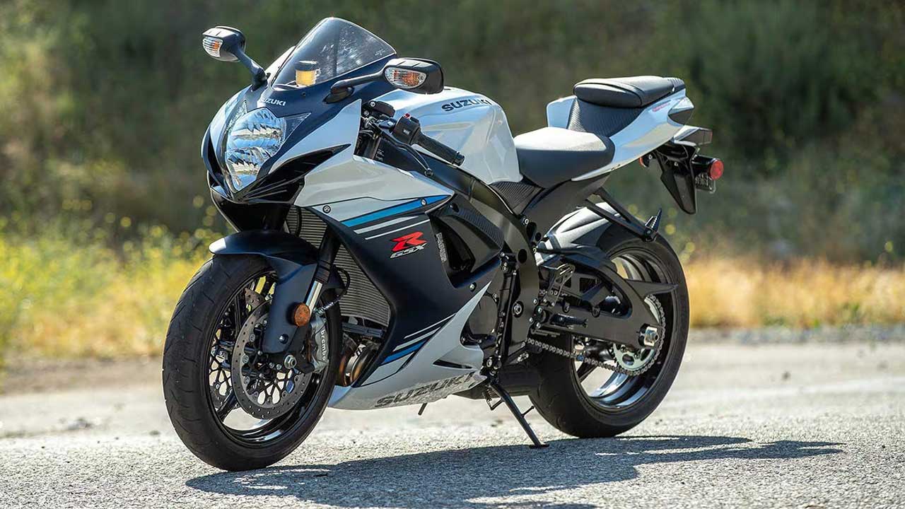 سوزوکی GSX-R600، موتورسیکلت چهار سیلندر فراموش‌شده‌ای که هنوز تولید می‌شود