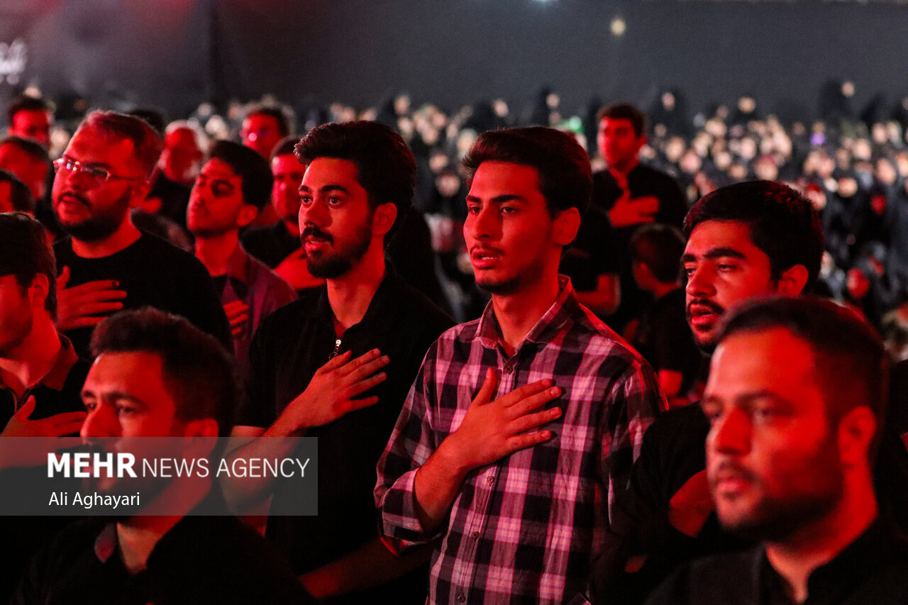 عزاداری شب پنجم محرم در ارومیه