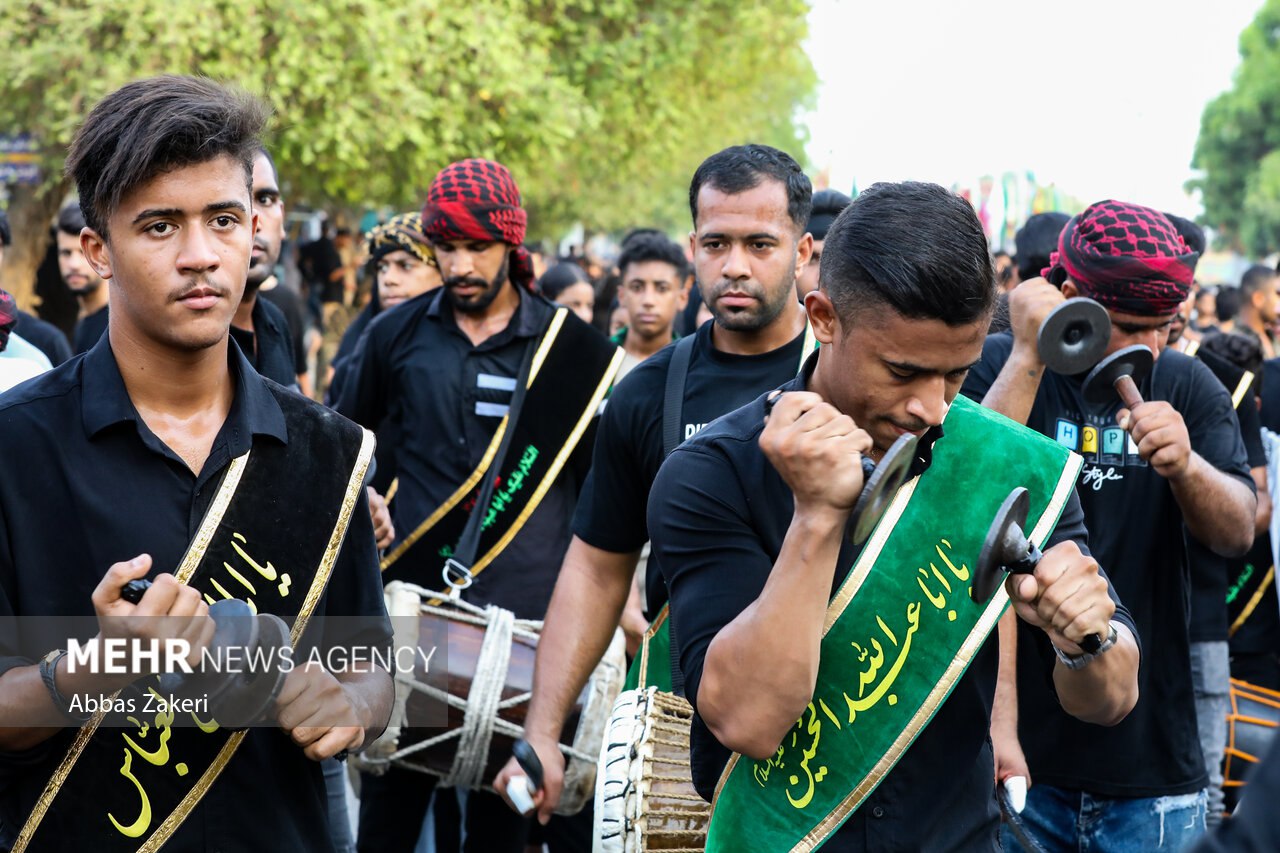 آئین ۴۰۰ ساله «علم گردانی» در میناب