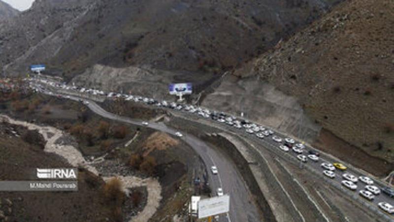 ترافیک سنگین در آزادراه تهران - شمال و تهران - قزوین