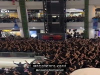 وقتی پاساژ با مداحی راغب حسینیه می‌شود!