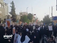قمی‌ها در محکومیت تهدید رهبر معظم انقلاب توسط دشمن، به خیابان آمدند