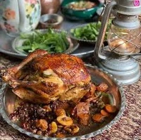 مرغ شکم پر مجلسی با طعم حرفه‌ای