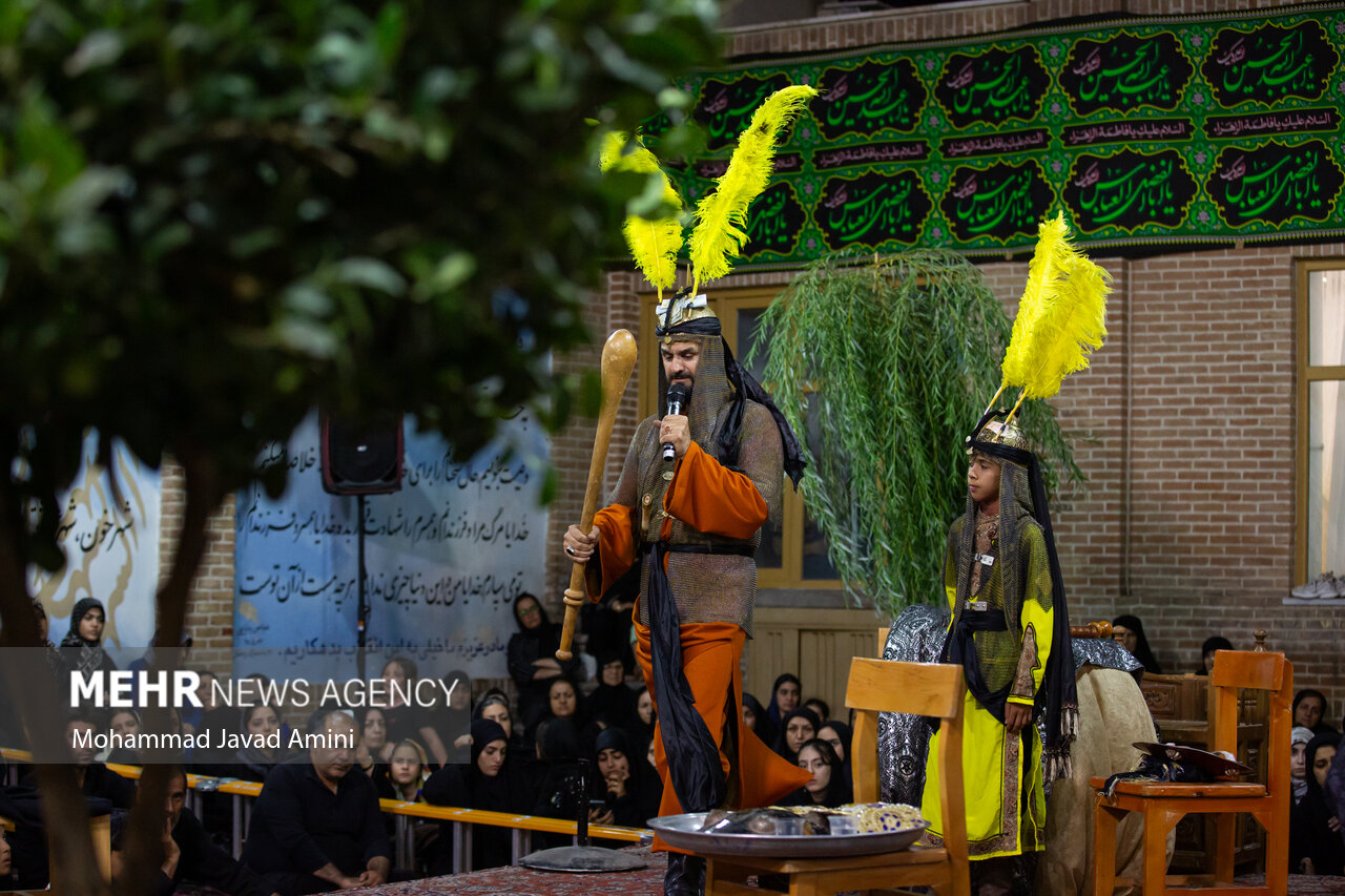 تعزیه‌خوانی دهه اول محرم در منزل شهید عباس بابایی