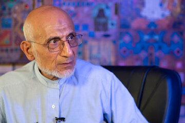 میرسلیم: خود مردم با هوشیاری پیام‌رسان‌‌های بیگانه را کنار بگذارند