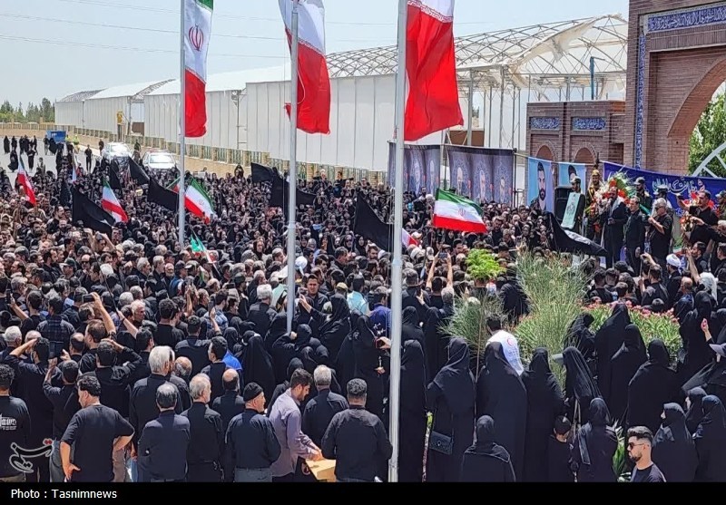 وداع باشکوه با ۲ سرباز شهید فراجا در رباط‌کریم