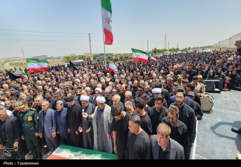 وداع باشکوه با ۲ سرباز شهید فراجا در رباط‌کریم